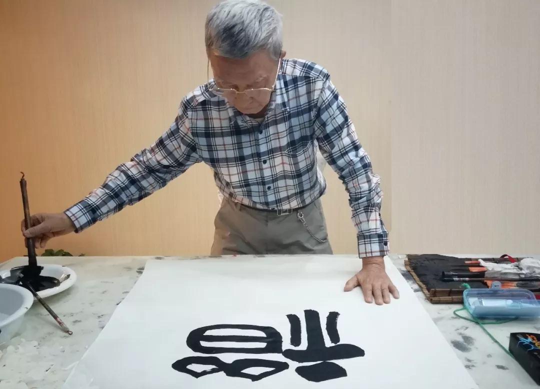 �ֻ����˻Ӻ���ī, �Ű��Ļ��߽�333����